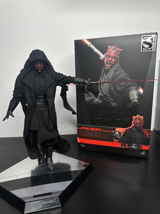 Are Hot Toys And Sideshow Collectibles the Same