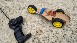 How to Build a Toy Car With Remote Control