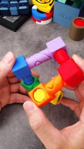 How to Solve Plastic Fidget Toy Puzzle